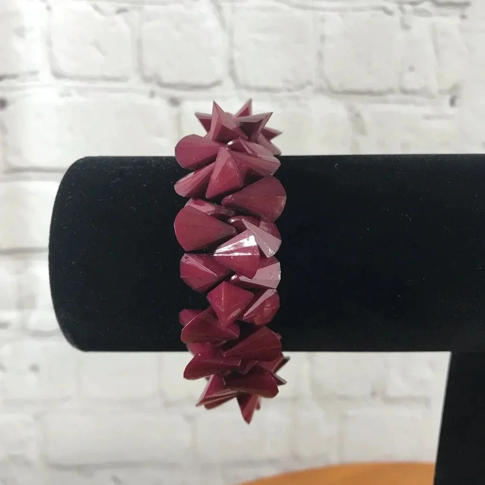 Mauve Fashion Stretch Bracelet - New with Tag - Picture 2 of 3